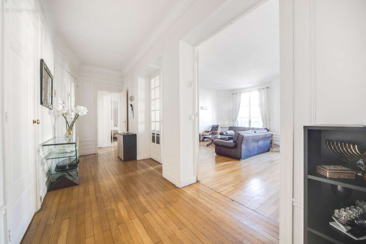 Appartement à PARIS-12E