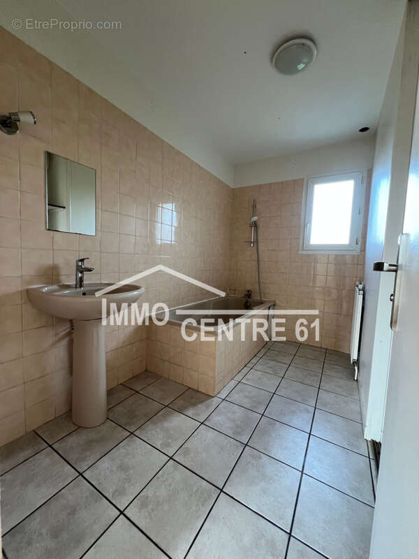 Maison à LA FERTE-MACE