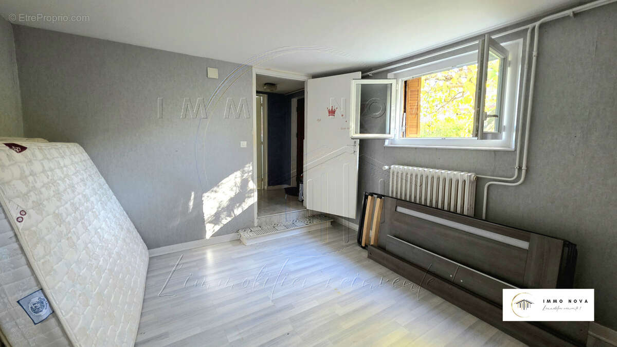 Maison à SAINTE-FLORINE