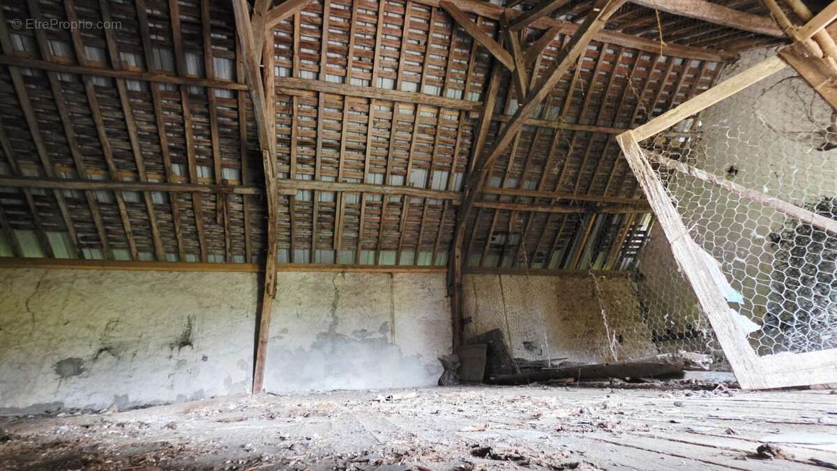 Maison corp de ferme 8 pieces grange hangar - photo 18