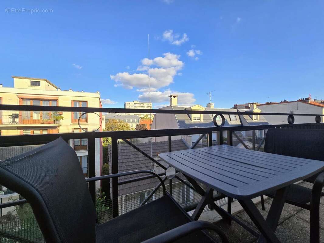 Photo 3 - Appartement à LES LILAS