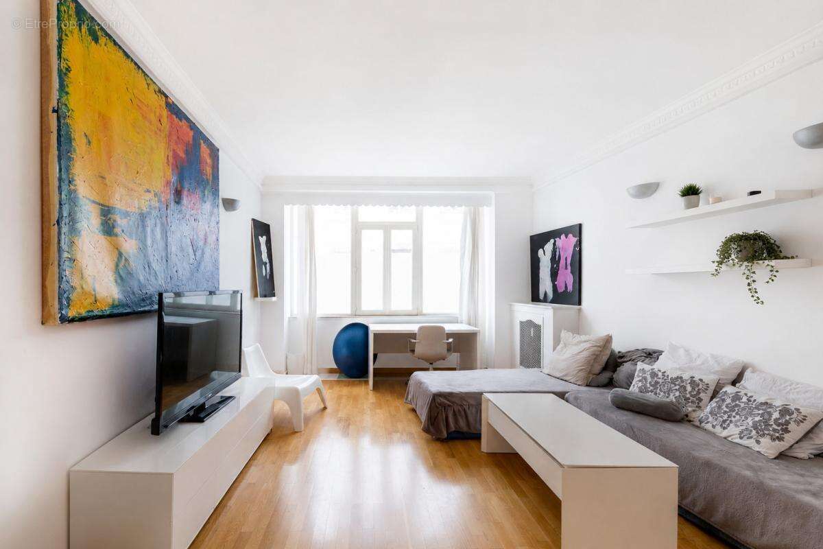 Paris xviie - batignolles - photo 2