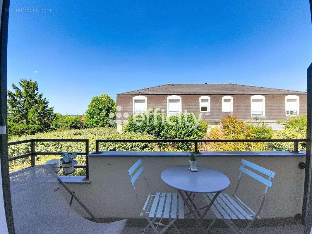 Appartement à SAINT-GRATIEN