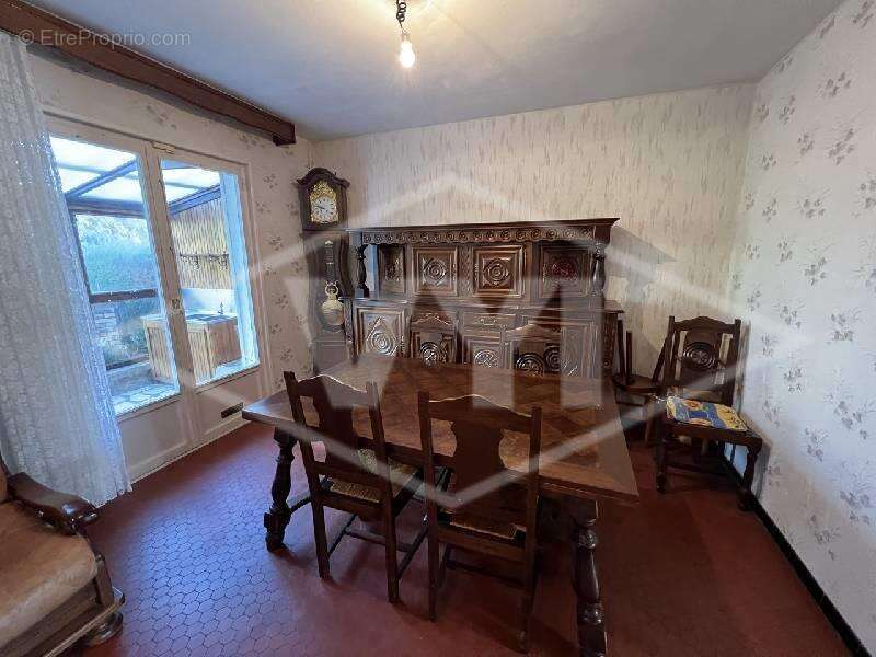 Maison à COMBS-LA-VILLE