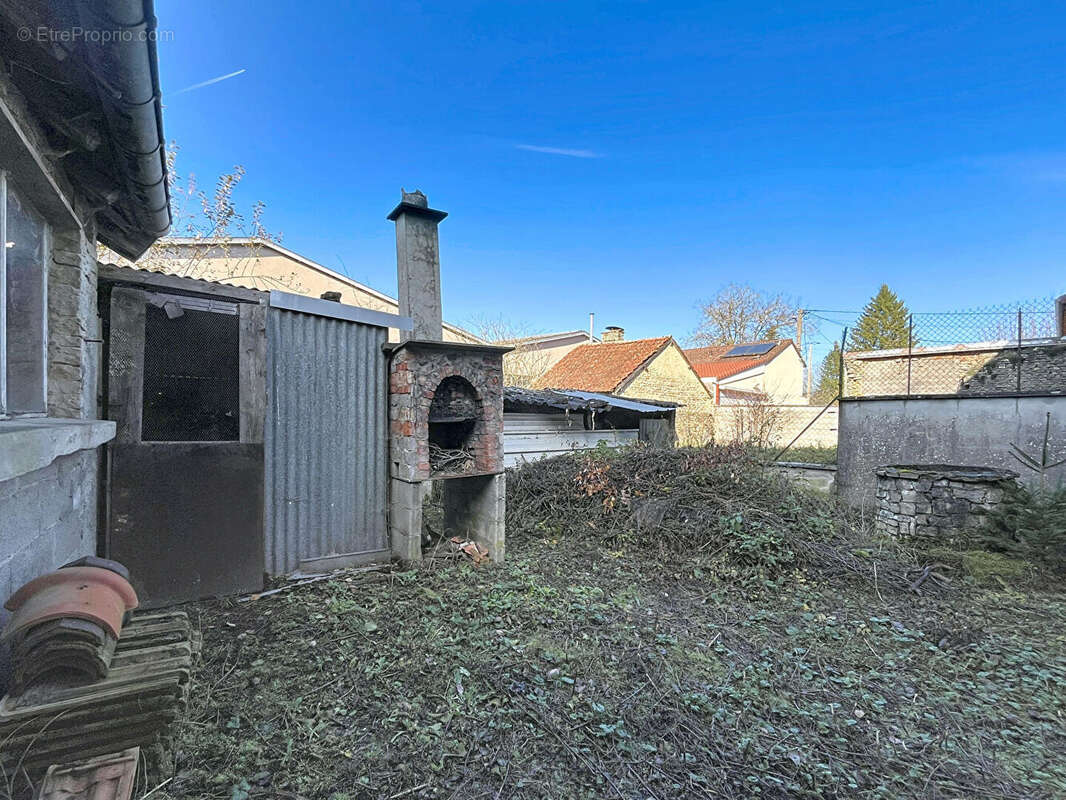 Maison à LIFFOL-LE-GRAND