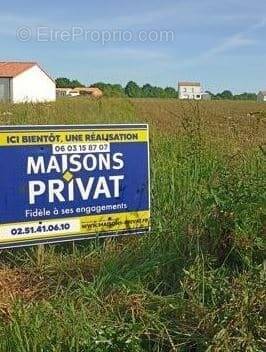 Terrain à LA ROCHE-SUR-YON