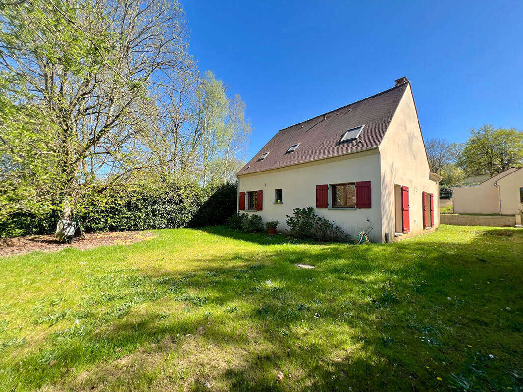 Maison à ROCHEFORT-EN-YVELINES
