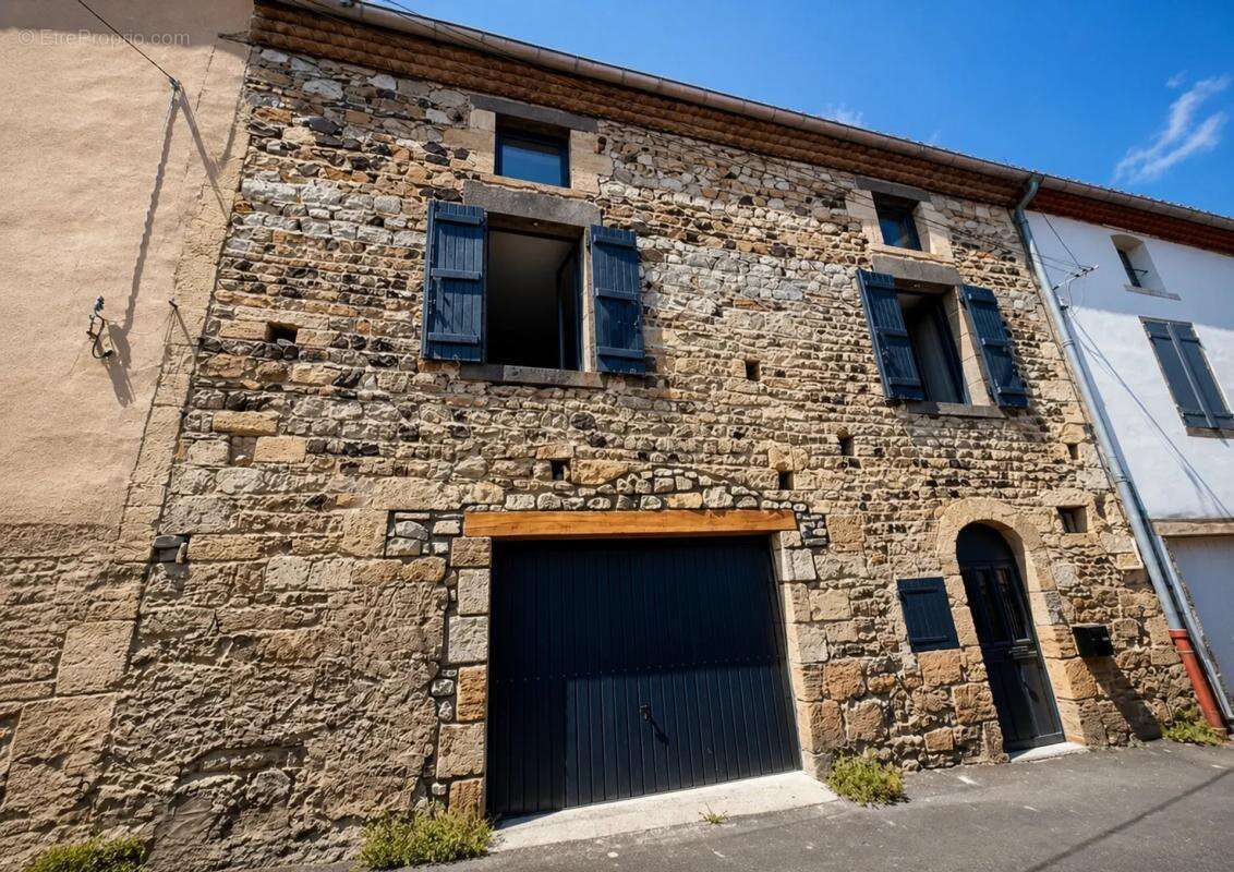 Maison à MEZEL