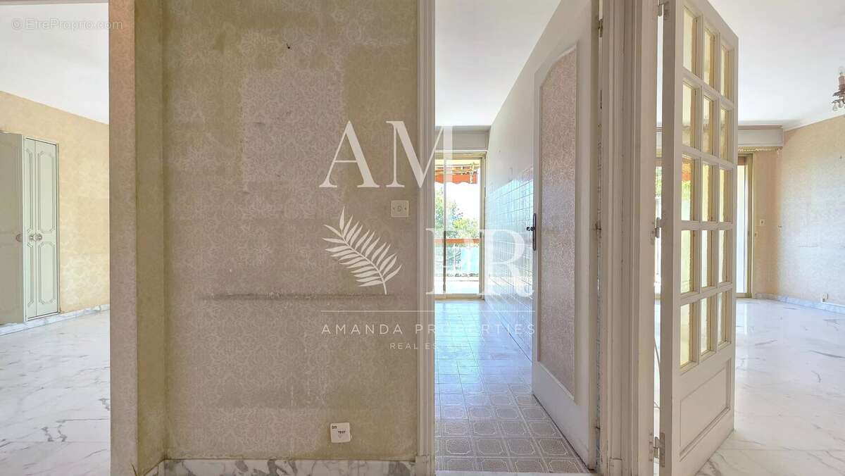 Appartement à LE CANNET