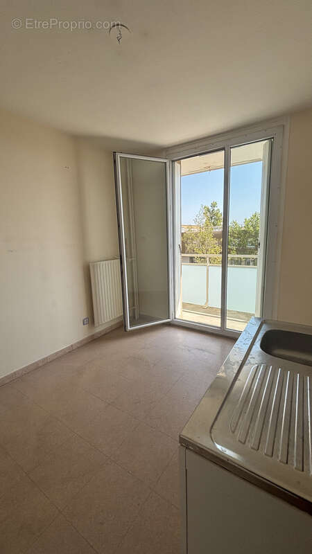 Appartement à PORT-DE-BOUC