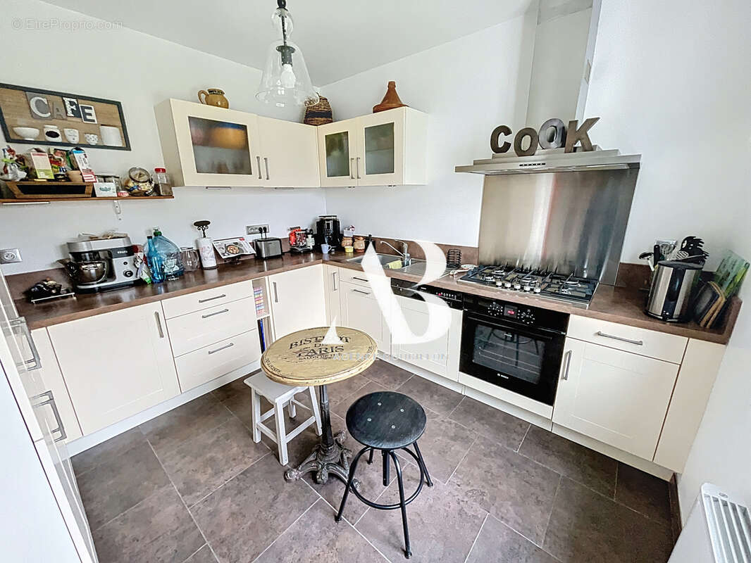 Maison à LA CHAPELLE-RABLAIS