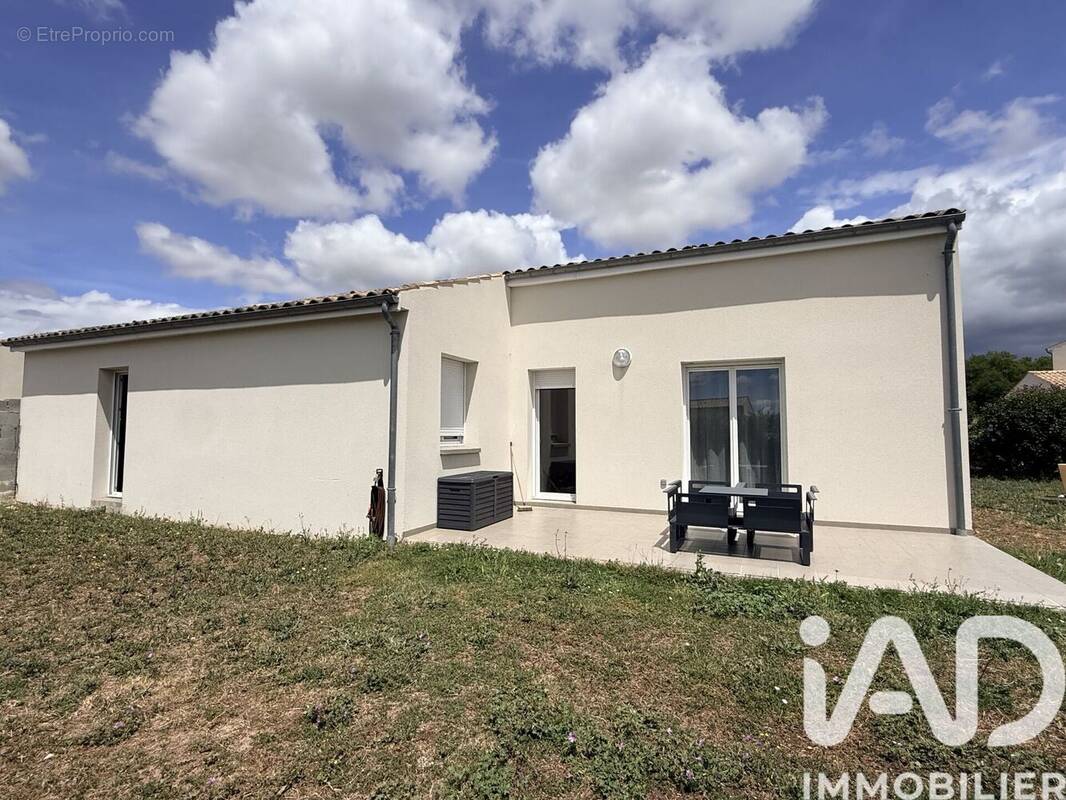 Photo 1 - Maison à BENON
