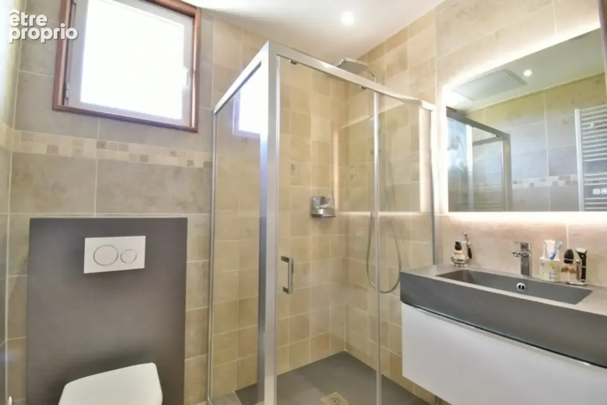 DIGNE-LES-BAINS (04) – Maison bourgeoise rénovée – 2 logements indépendants - photo 12