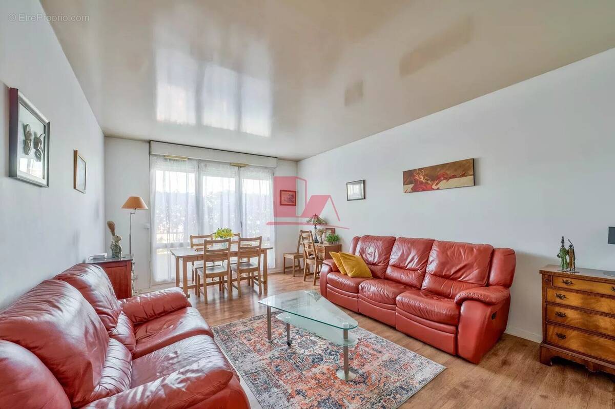 Appartement à ISSY-LES-MOULINEAUX