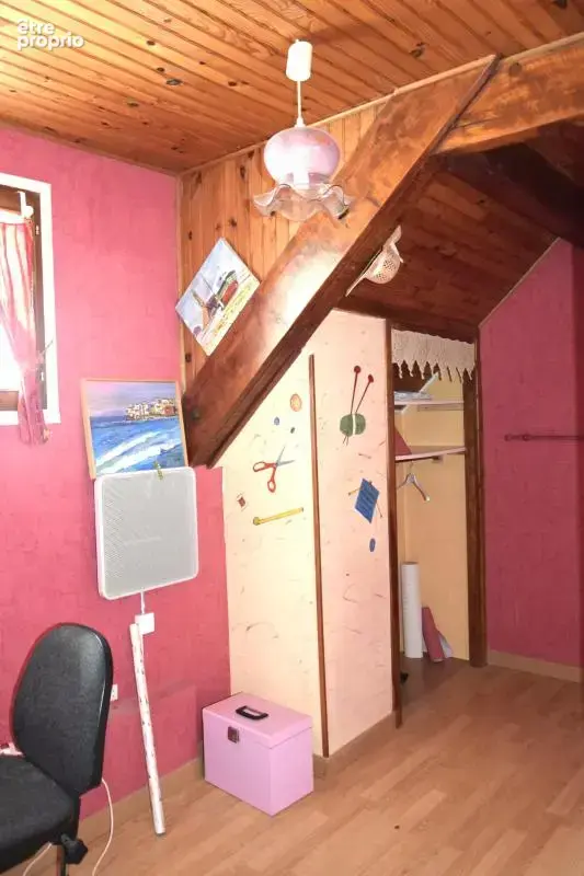 Maison 88 m² - 5 pièces  avec jardin et grange - photo 13