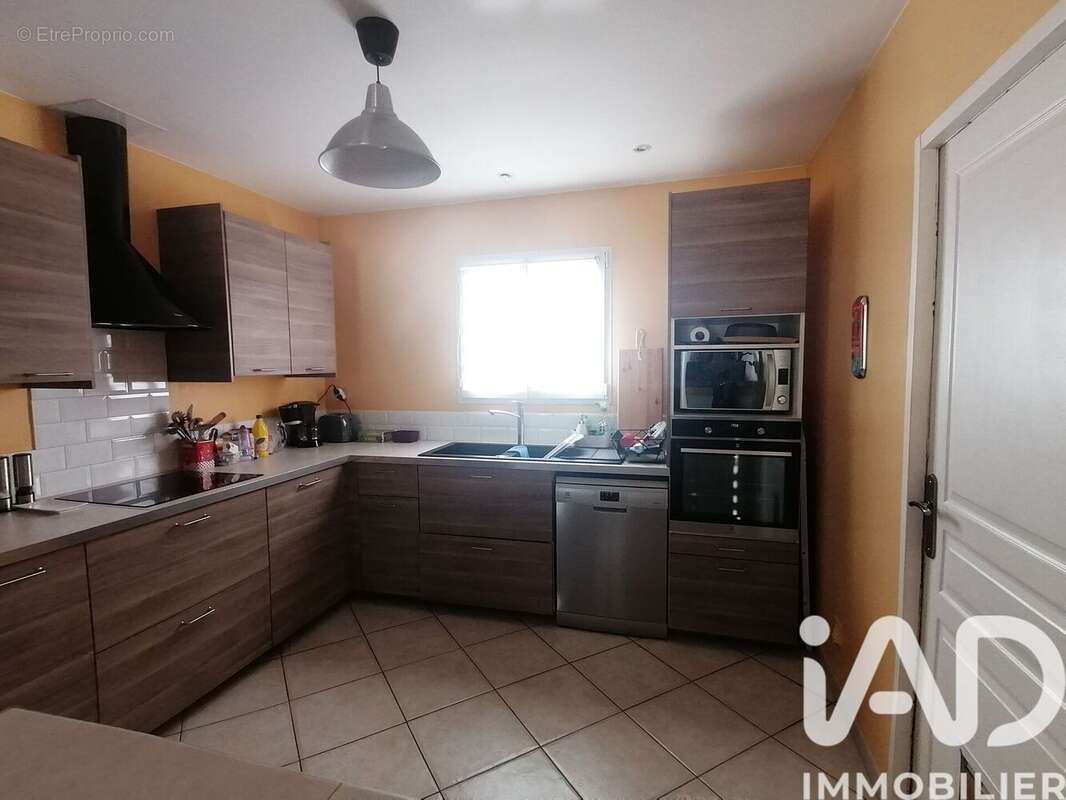 Photo 5 - Maison à CUERS