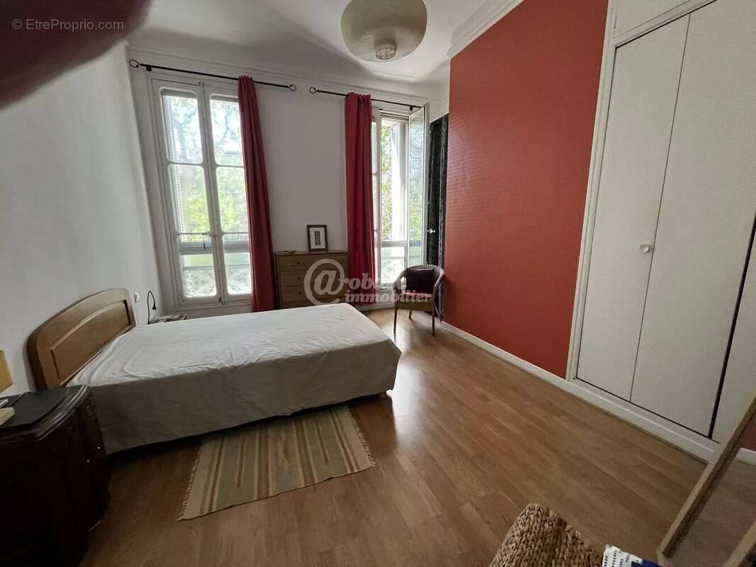 Appartement à MARSEILLE-1E
