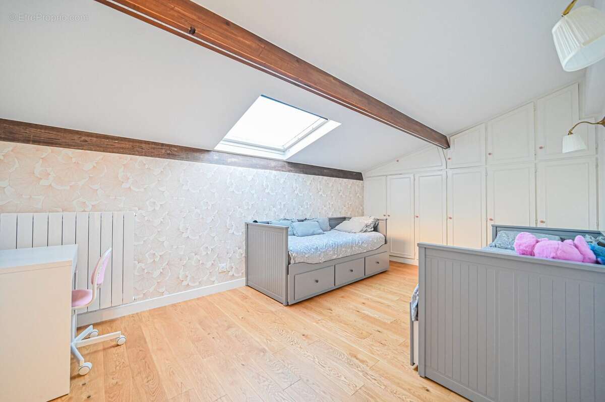 Maison à BONNEUIL-SUR-MARNE