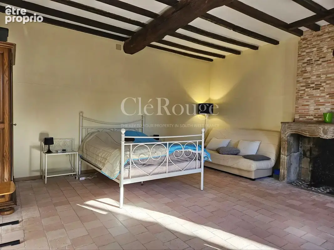 Proche de Monségur - Propriété de caractère en position privée, avec 4 chambres et piscine - photo 13