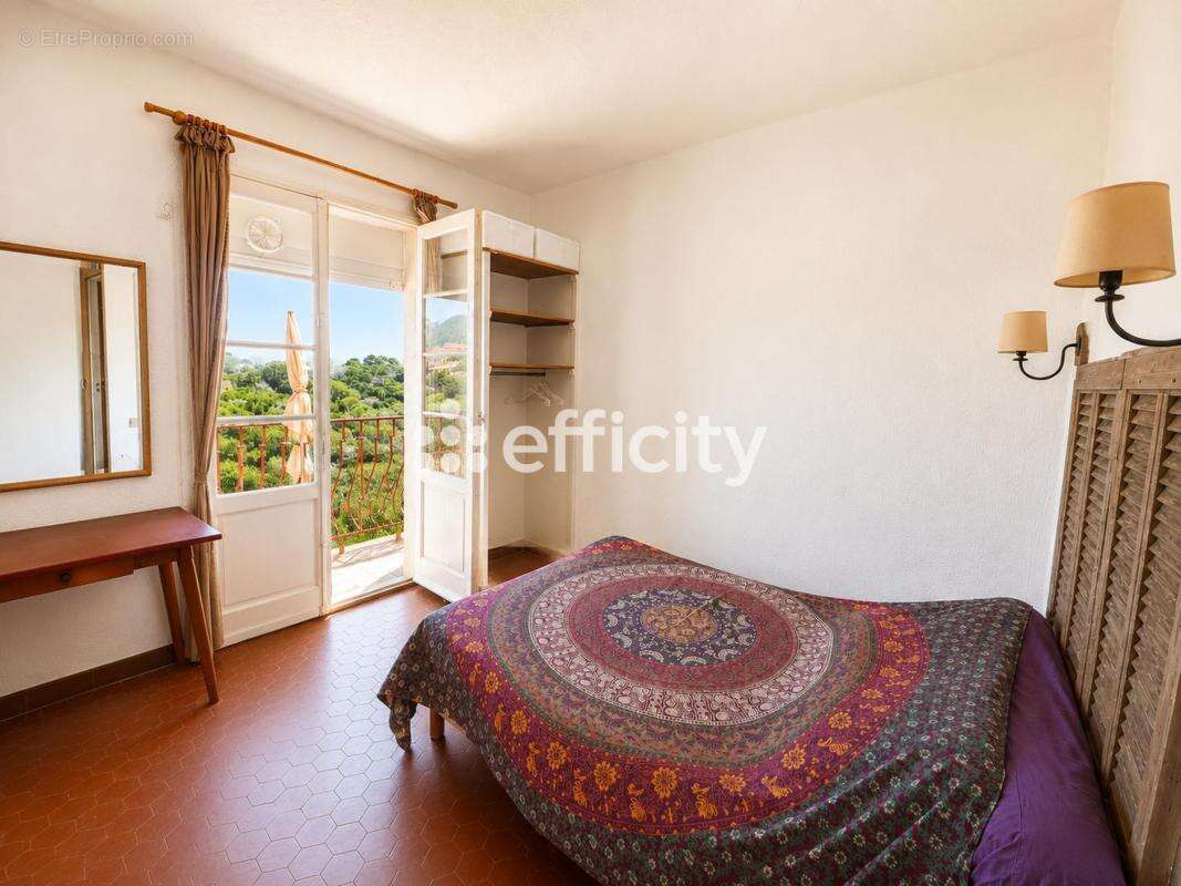 Appartement 127 m² à Hyeres  - photo 10