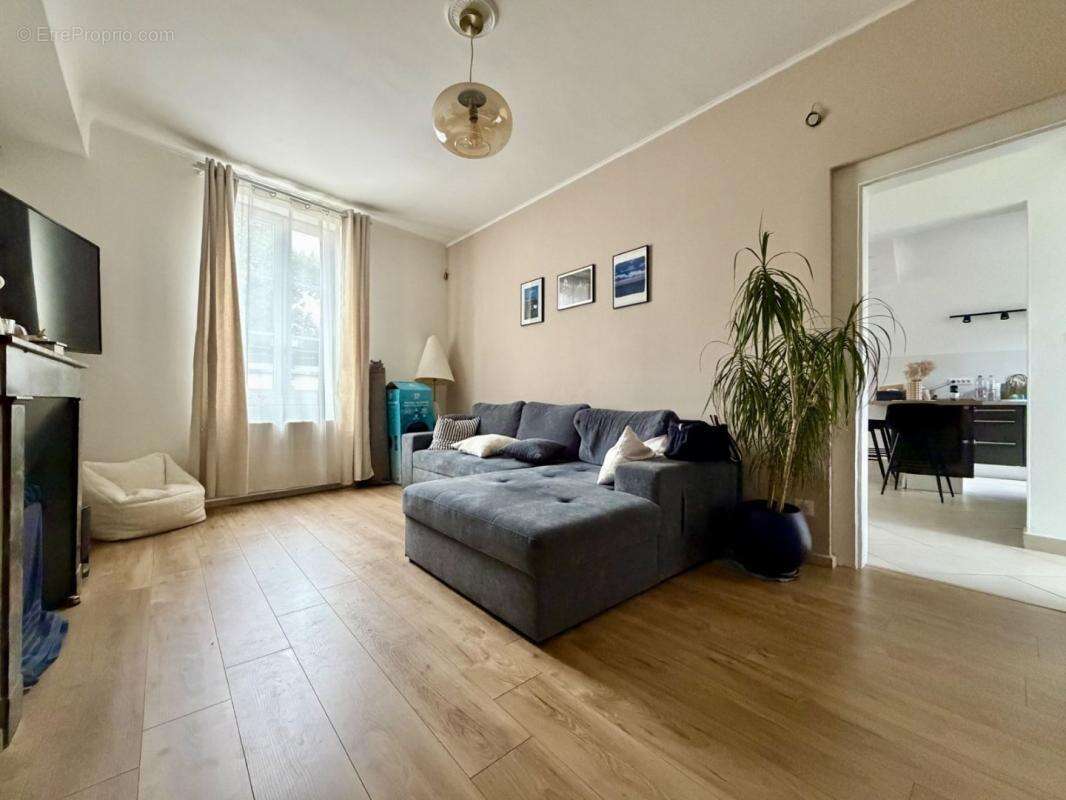 Maison 197 m² à Dreux  - photo 3