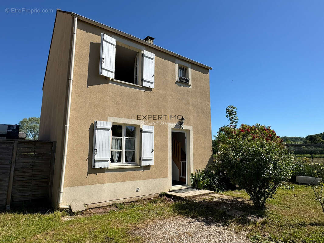 Maison à BETON-BAZOCHES