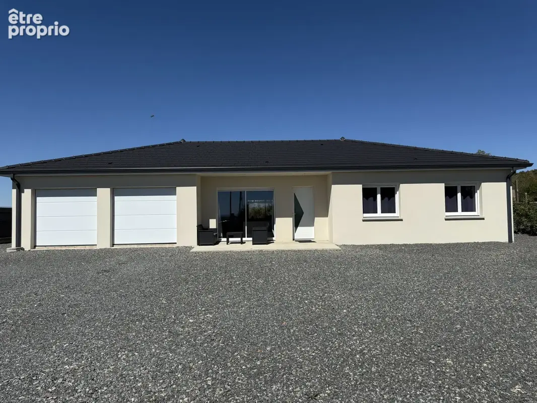 Maison à BUSSET