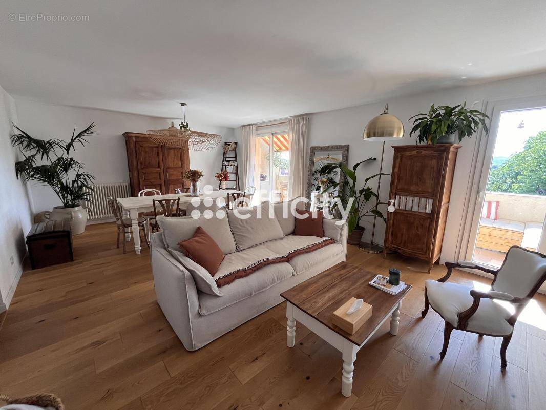 Appartement à VERNAISON