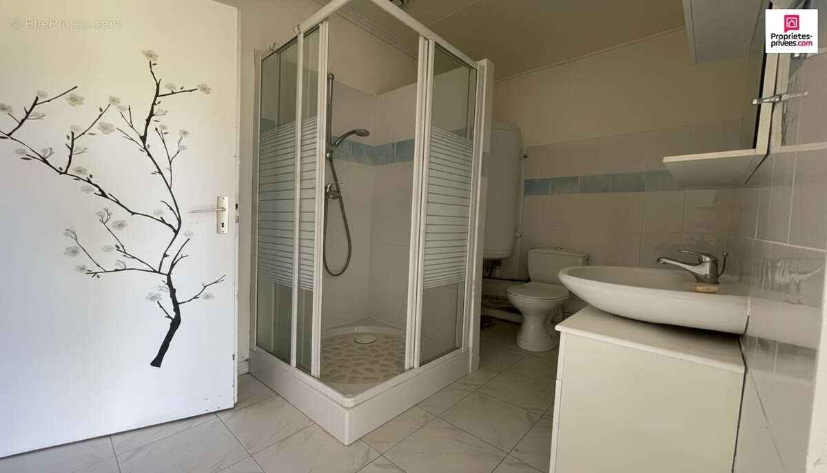 Maison à ESPARRON-DE-VERDON