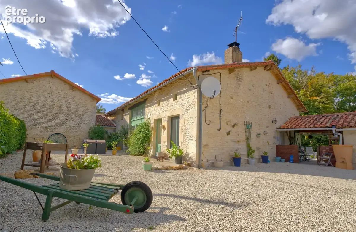 Maison à VILLEFAGNAN