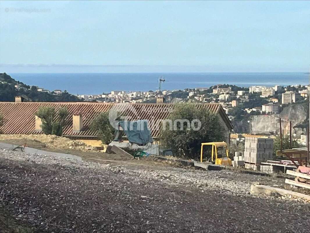 Terrain à SAINT-ANDRE-DE-LA-ROCHE