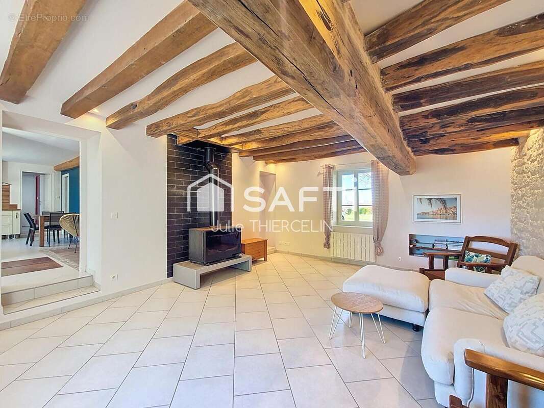 Photo 5 - Maison à NEUVILLE-AUX-BOIS