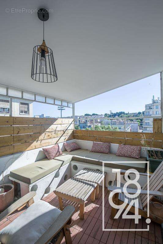 Appartement à MARSEILLE-4E