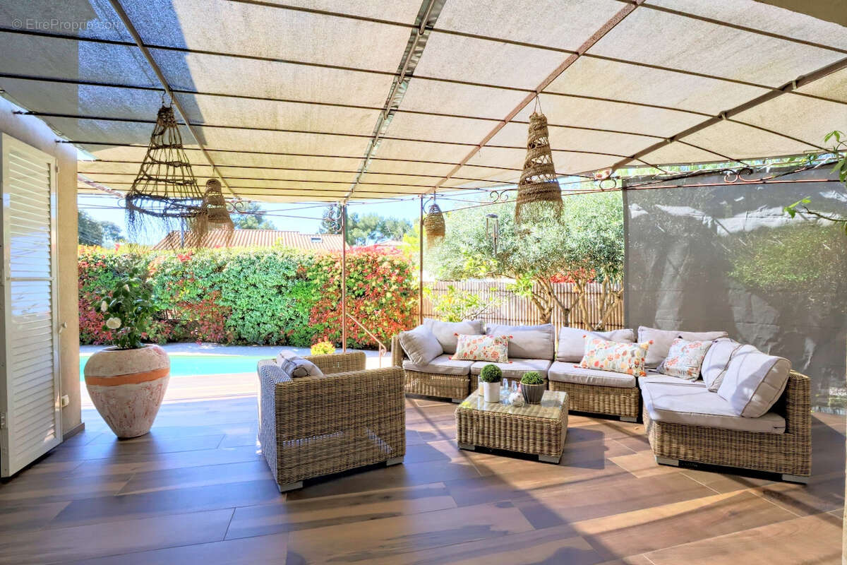 Maison à SIX-FOURS-LES-PLAGES