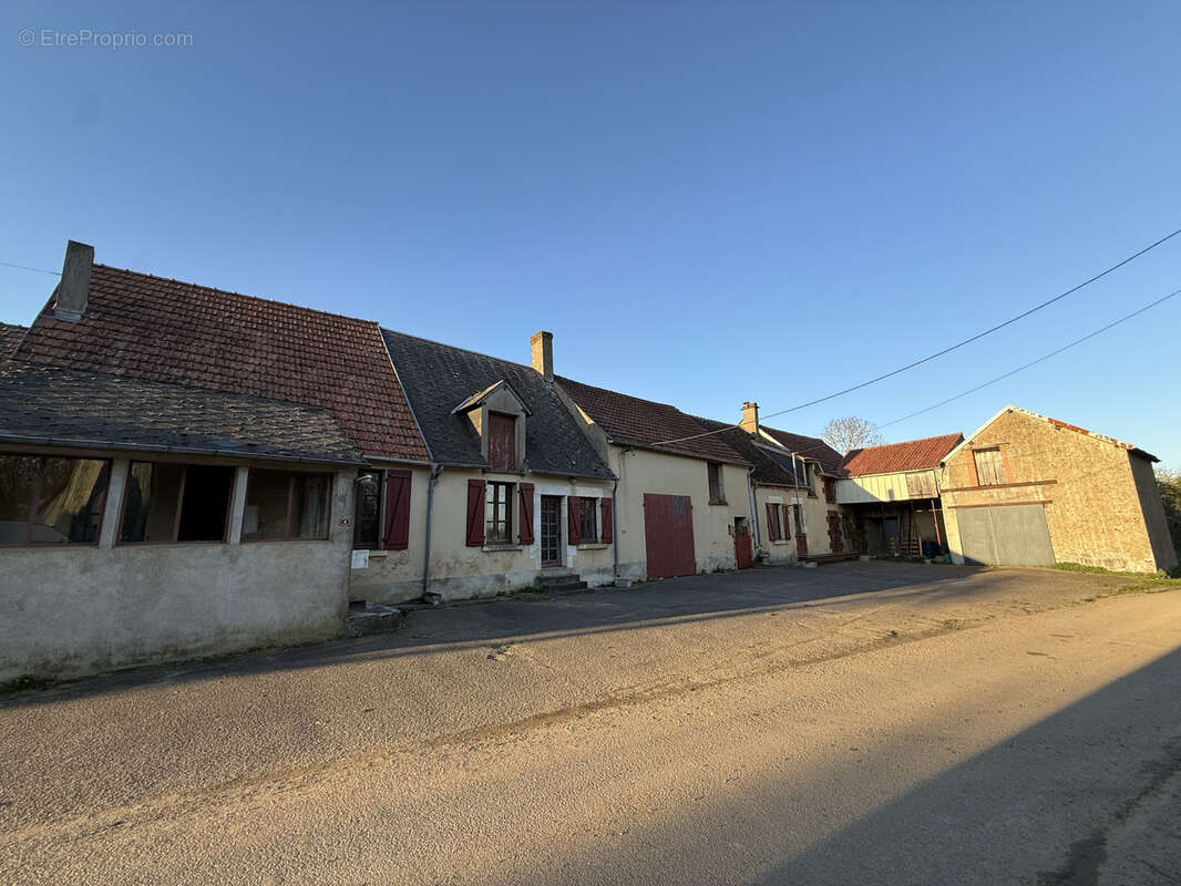 Maison à MENETOU-RATEL