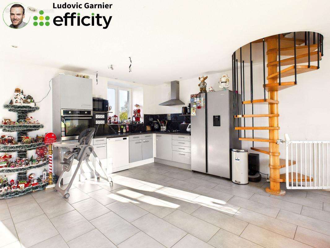 Maison à LE TEILLEUL