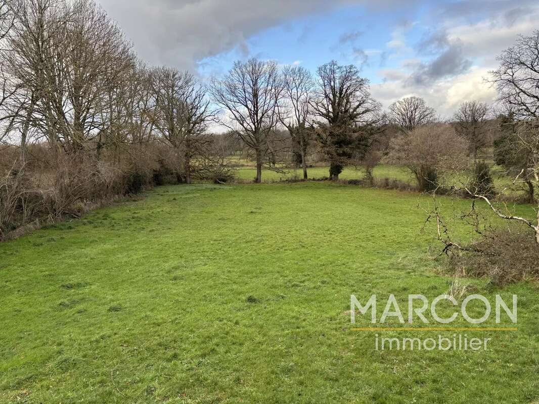 Maison à CHENERAILLES