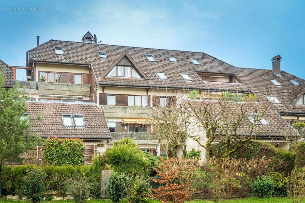 Appartement à POISY