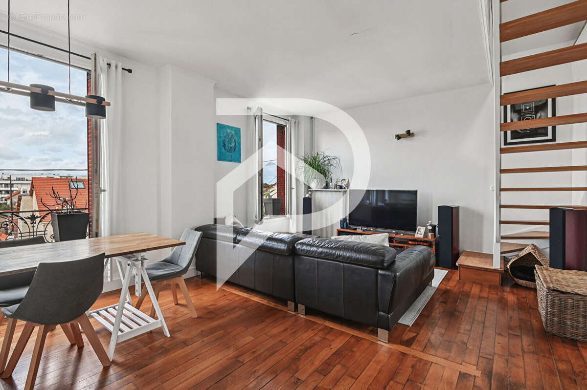 Appartement à COLOMBES