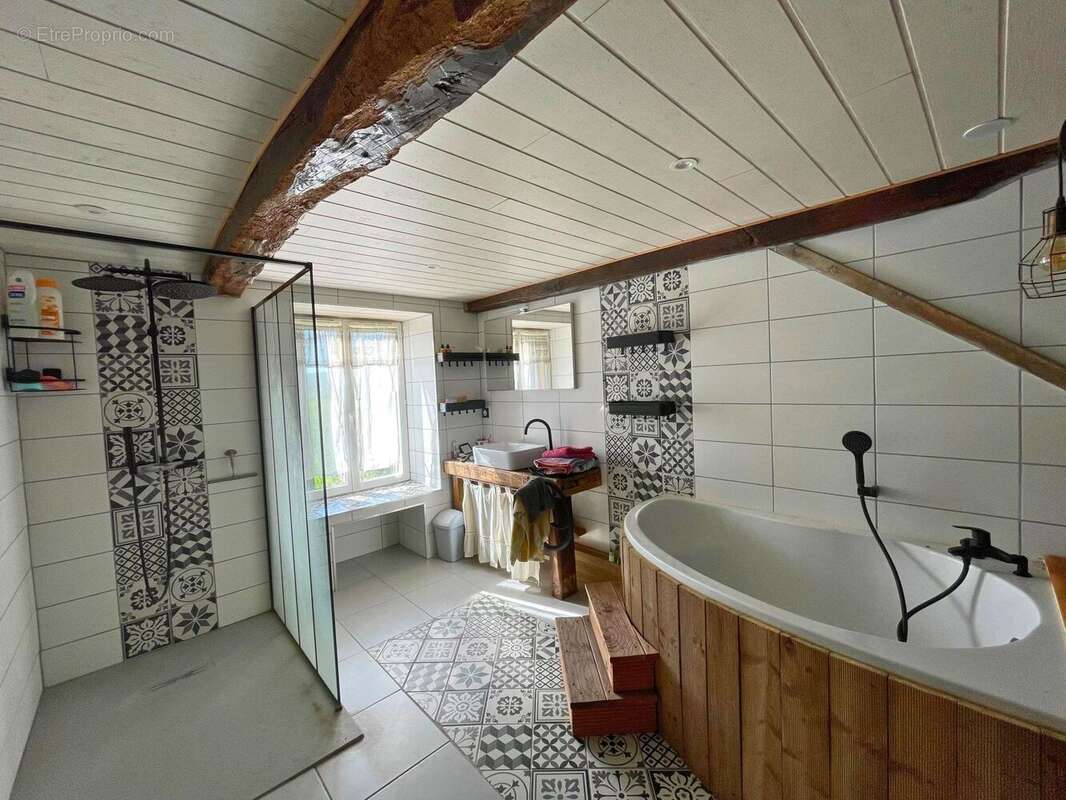 Maison à SAUVETERRE-DE-BEARN