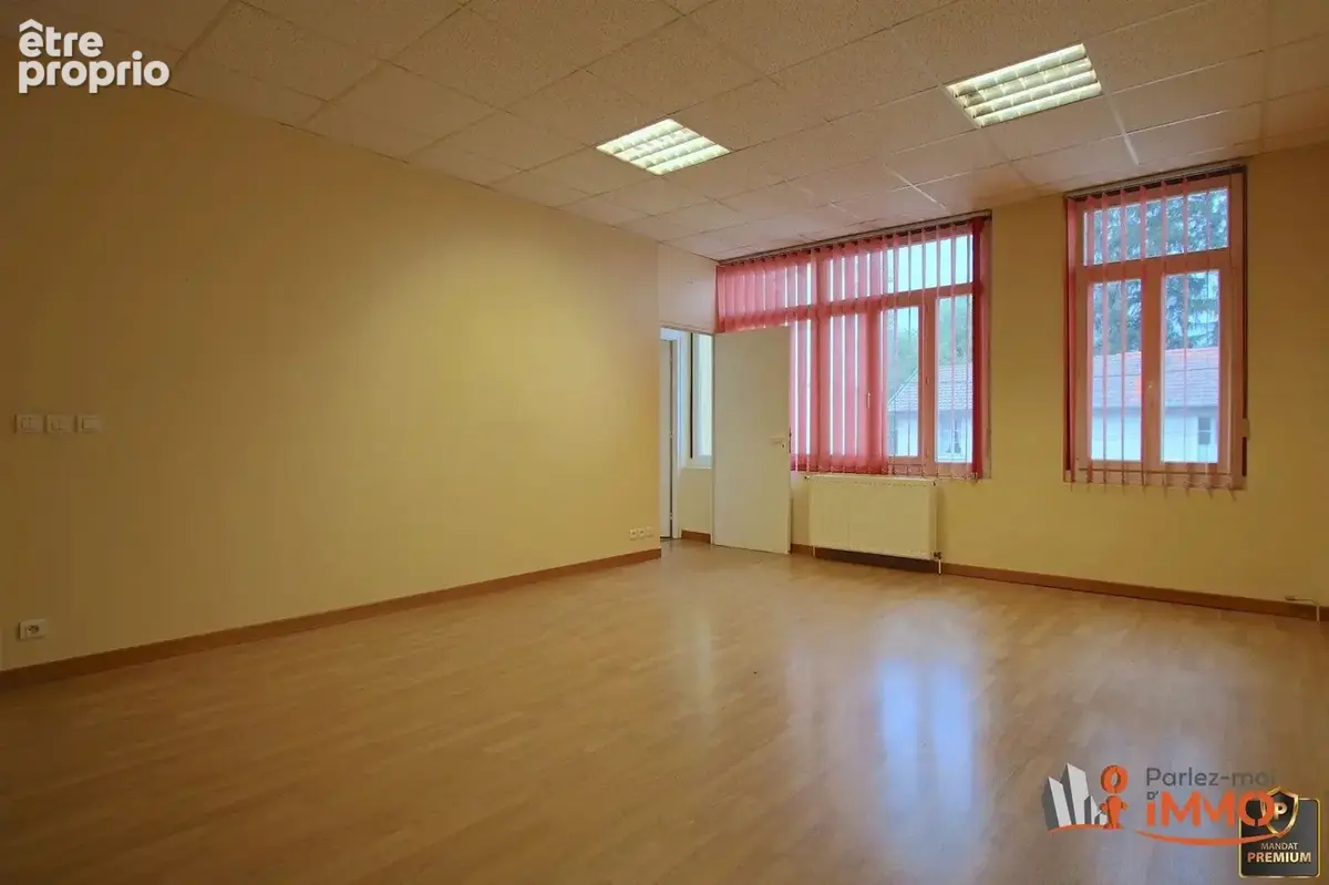 Bâtiment de 578m2 - photo 11