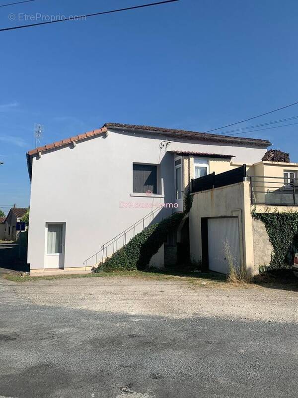 Maison à COULOUNIEIX-CHAMIERS