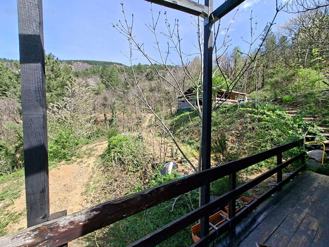 Maison à AUJAC