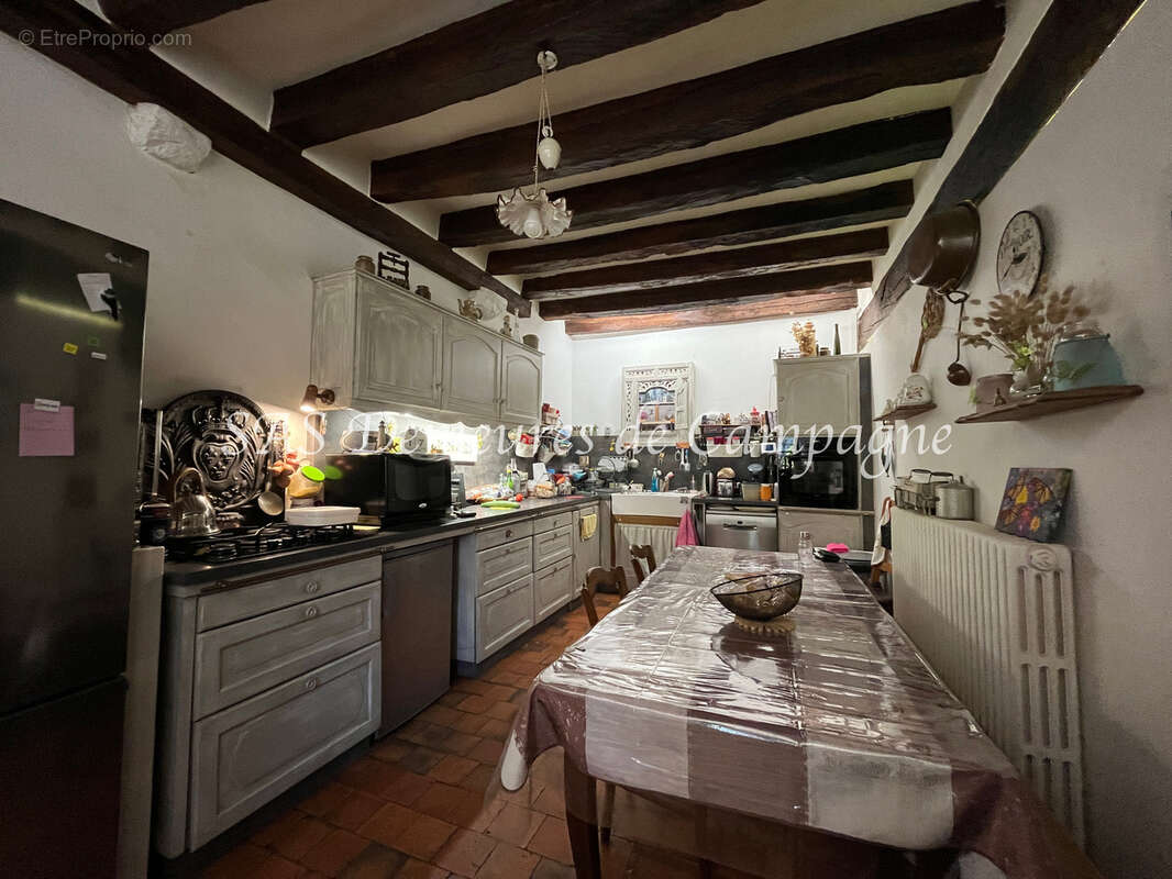 Maison à SURY-EN-VAUX