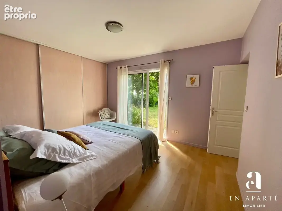 Chaponost -  maison de 200 m2 sur un  terrain de 1500m2 avec vue et  piscine - photo 16