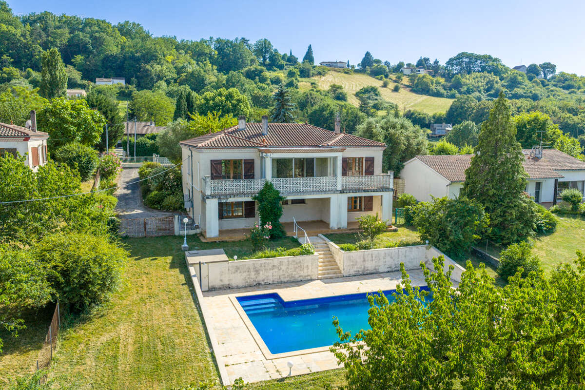 Maison à PUJOLS