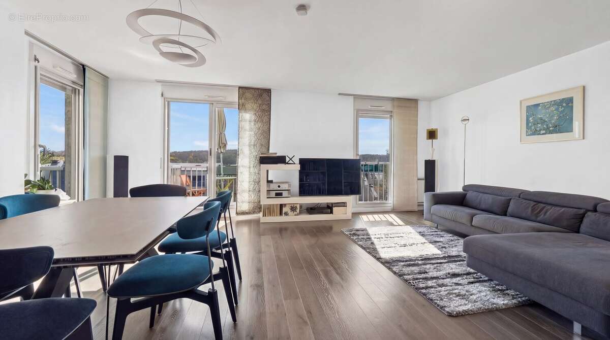 Appartement à GARCHES