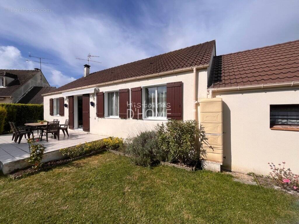 Maison à JOUY-LE-CHATEL