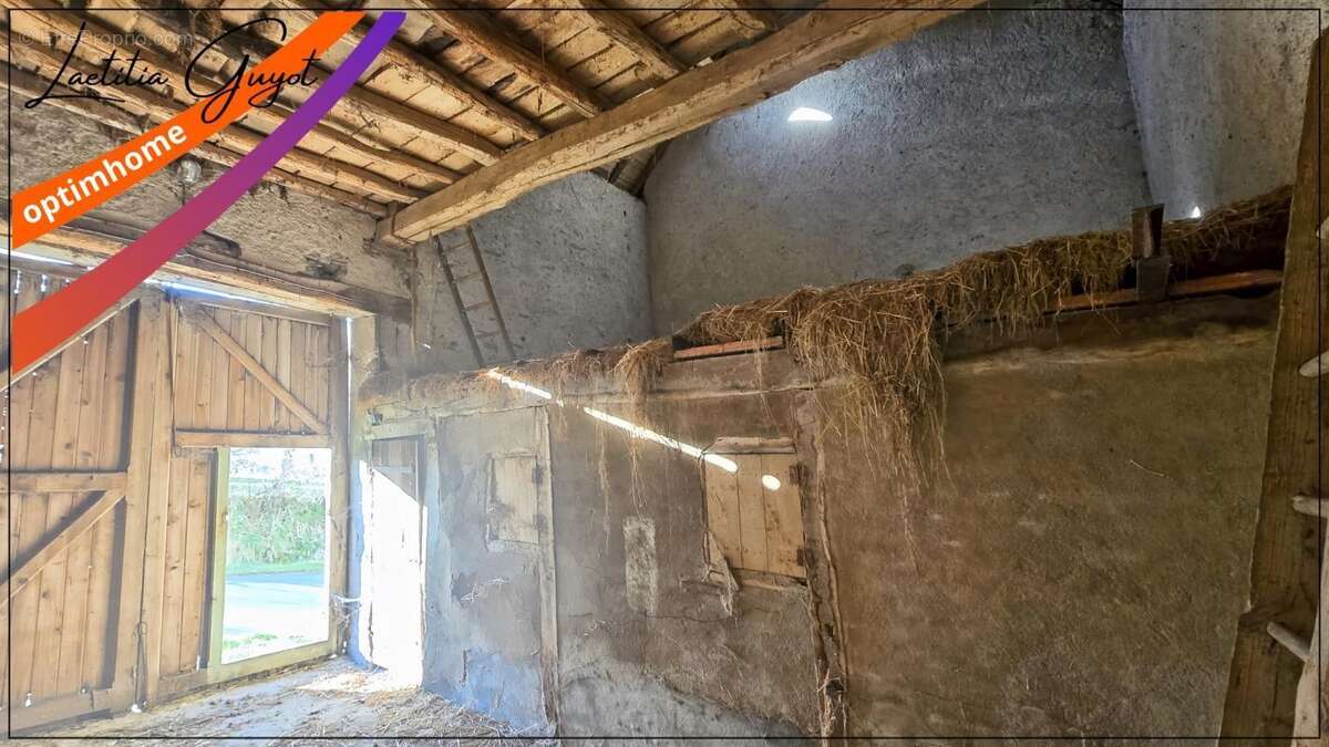 Maison à rénover avec grand terrain – Souvigny (03210) - photo 11