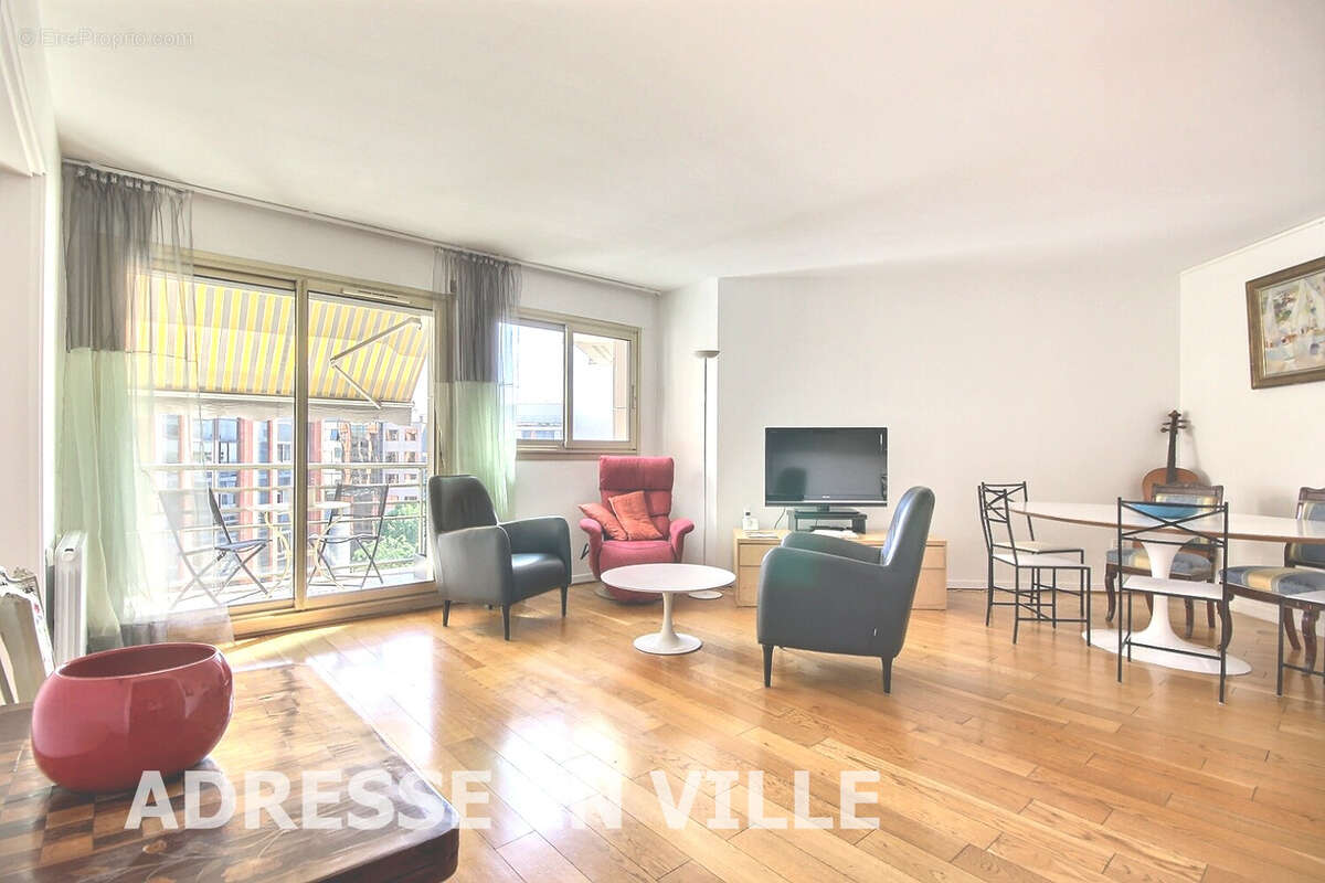 Appartement à LEVALLOIS-PERRET